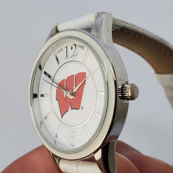University of Wisconsin Badgers Women's Watch 34MM White Dial Bands New Battery - Picture 3 of 13